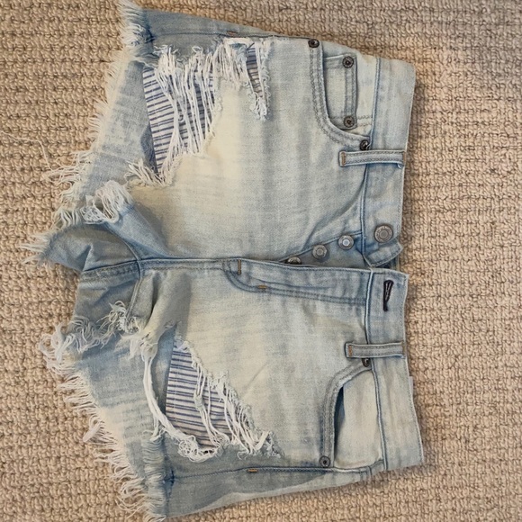 AE high rise festival shorts - Picture 2 of 4